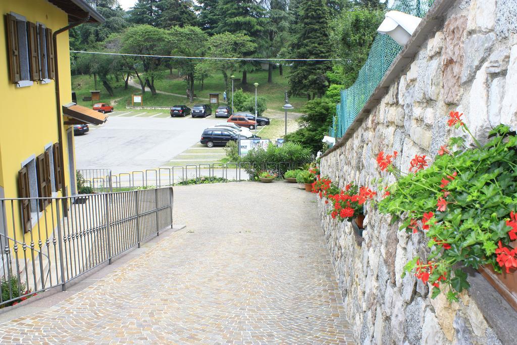 Appartamenti Katia Tremosine Bagian luar foto